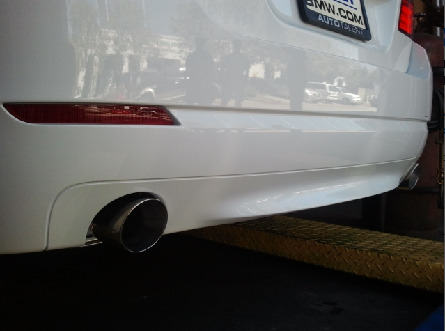 Megan Racing - Supremo Exhaust System for BMW F10 5-Series 2011+ – Single Stainless Rolled Tip – MR-ABE-BF10-SRT-RR+RL