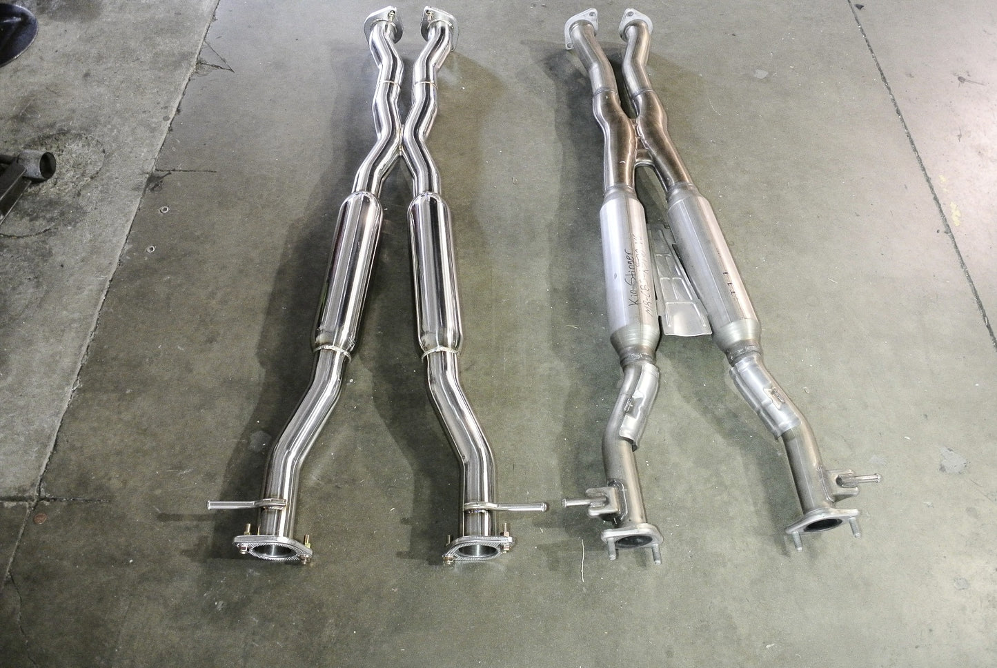 Megan Racing - Kia Stinger V6 18+ Exhaust System – MR-CBS-KST18-M + MR-CBS-KST18-R