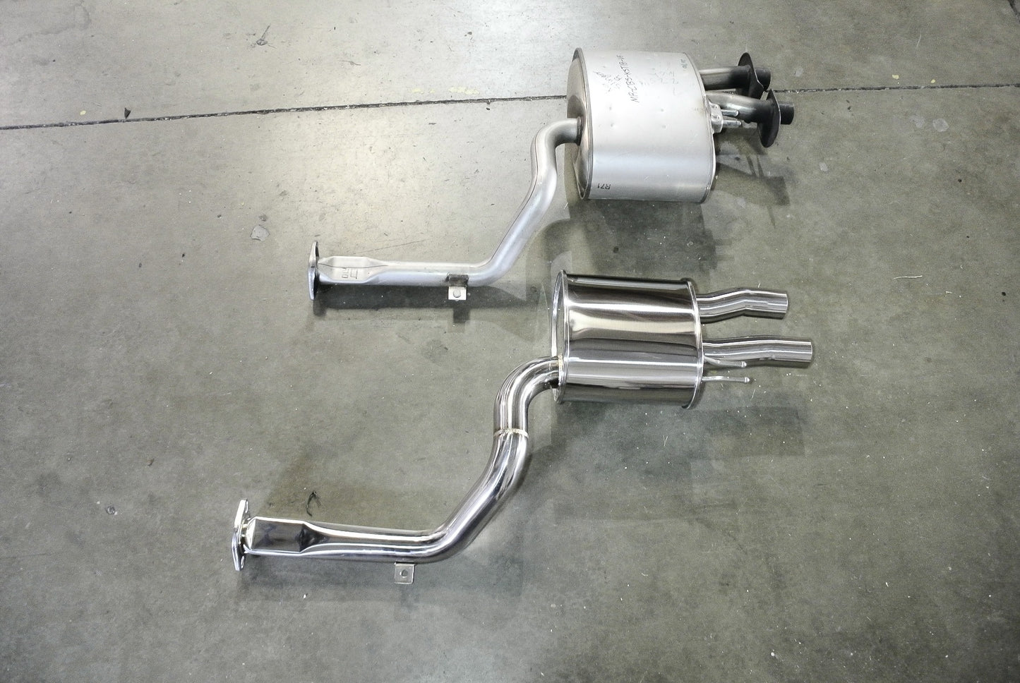 Megan Racing - Kia Stinger V6 18+ Exhaust System – MR-CBS-KST18-M + MR-CBS-KST18-R