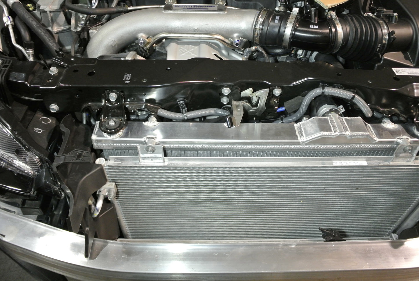 Megan Racing - Honda Civic Type-R (FK8) 17-21 Radiator – MR-RT-HC17TR